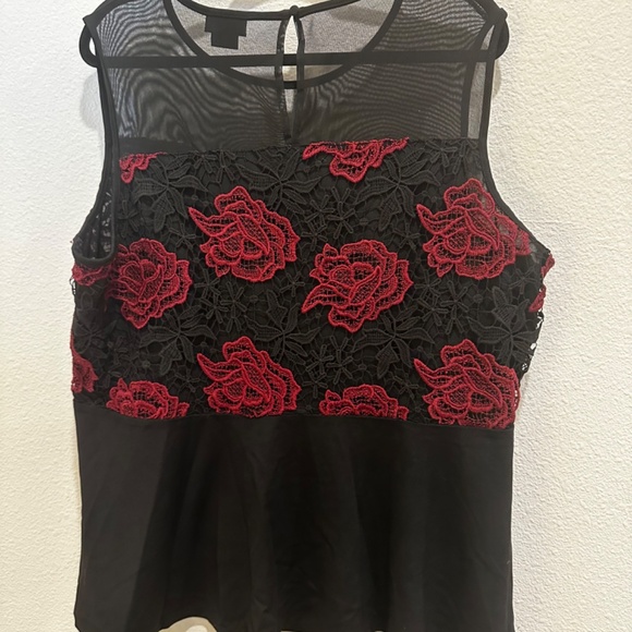 Black and red elegant top - Picture 5 of 5